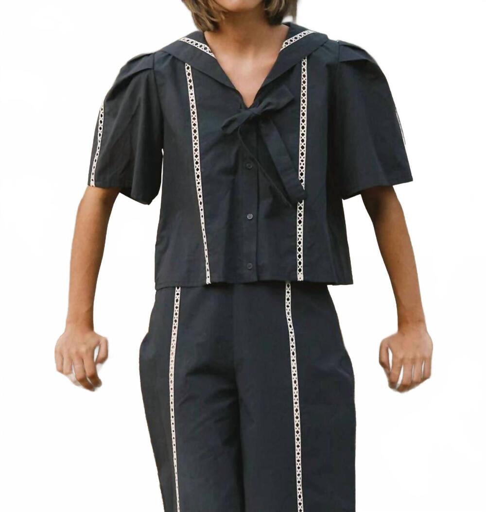 NEW THE TINY BIG SISTER sailor neck blouse in navy